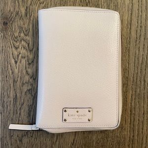 SOLD - Kate Spade Wellesley Leather Agenda Planner